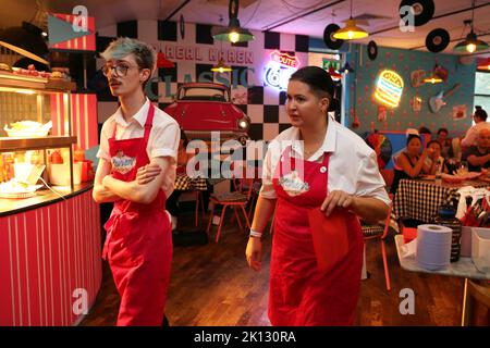 Karen’s Diner in Prestwich, Manchester. Karen’s ist nichts für schwache Nerven, aber es ist der perfekte Ort, um zu Abend zu essen, wenn Sie Ihre Freunde, Familie und nicht mögen Stockfoto