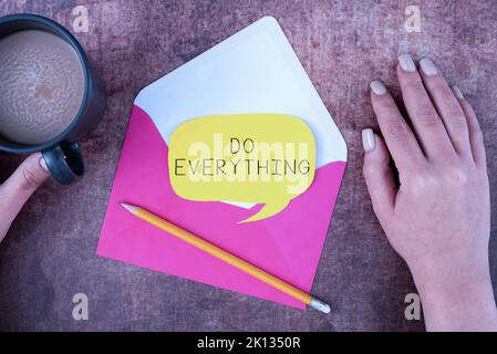 Schreiben und Text anzeigen tun alles. Geschäftskonzept Jack of All Trades Selbstwertgefühl Ego Pride Keine Grenzen Stockfoto