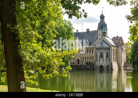 Deutschland, Rosendahl, Baumberge, Westmünsterland, Münsterland, Westfalen, Nordrhein-Westfalen, NRW, Rosendahl-Darfeld, Schloss Darfeld, Ehemal Ri Stockfoto