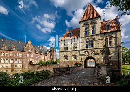 Deutschland, Rosendahl, Baumberge, Westmünsterland, Münsterland, Westfalen, Nordrhein-Westfalen, NRW, Rosendahl-Darfeld, Schloss Darfeld, Ehemal Ri Stockfoto