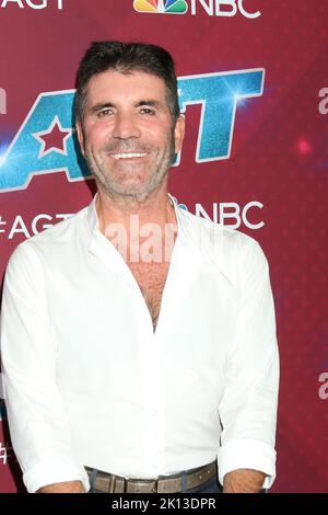 Pasadena, USA. 14. September 2022. Simon Cowell bei der America's Got Talent Saison 17 - Gewinner der Live Show Red Carpet am 14. September 2022 im Pasadena Sheraton Hotel in Pasadena, CA (Foto von Katrina Jordan/Sipa USA) Quelle: SIPA USA/Alamy Live News Stockfoto