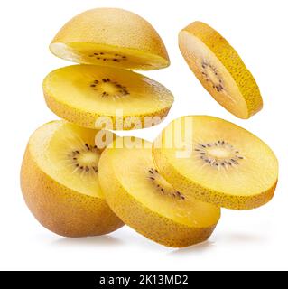 Goldene Kiwi-Scheiben isoliert auf weißem Hintergrund. Stockfoto