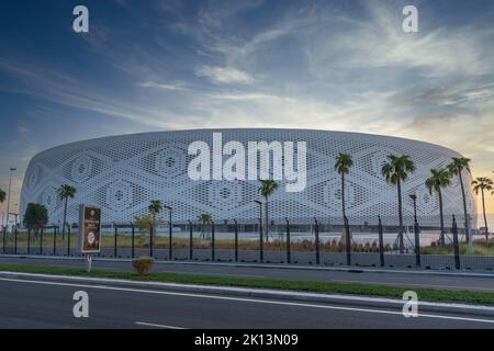 Doha, Katar - 14. September 2022: Das Al-Thumama-Stadion ist ein Fußballstadion in Al Thumama, Katar. Es wird rechtzeitig für die FIFA World Cu 2022 ein Austragungsort sein Stockfoto