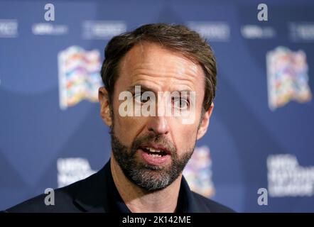 Aktenfoto vom 11-06-2022 von Gareth Southgate, dem Manager Englands. Southgate hat eine erweiterte 28-Mann-Mannschaft für Englands herausfordernden September-Doppelkopf benannt, mit Brentford-Scharfschütze Toney als Schlagzeile. Ausgabedatum: Donnerstag, 15. September 2022. Stockfoto