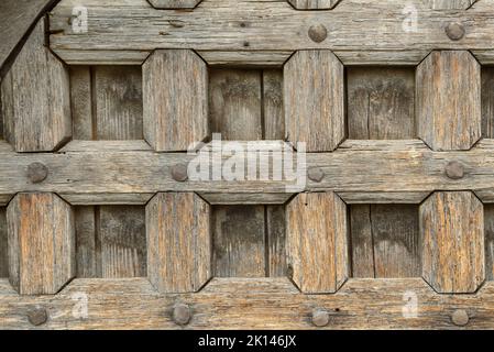 Alte geschnitzte Holztür (Detail) Stockfoto