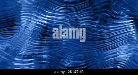 Nahtlose tiefe Royal blau gewellte Wellen Buntglas Hintergrund Textur. Gekacheltes, geripptes Privatglas oder wässrige, gewellte Streifen, abstrakte Landschaft oder Stockfoto