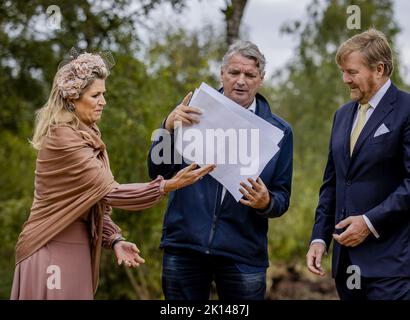 2022-09-15 10:58:13 DEURNE - König Willem-Alexander und Königin Maxima werden eine Tour des Peel Naturreservats während eines regionalen Besuchs in der Provinz Nordbrabant gegeben. Der Besuch konzentriert sich auf die Entwicklung des Naturschutzes, die Zukunft des Agrarsektors, neue Formen der sozialen Zusammenarbeit und innovatives Unternehmertum in der Peel-Region. ANP SEM VAN DER WAL niederlande Out - belgien Out Stockfoto