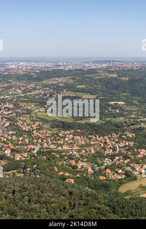 Atemberaubende Landschaft vom Avala-Turm in der Nähe der Stadt Belgrad, Serbien Stockfoto