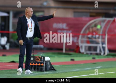 Monaco, Monaco, 15.. September 2022. Stanislav Cherchesov Cheftrainer von Ferencvaros reagiert während des Spiels der UEFA Europa League im Stade Louis II, Monaco. Bildnachweis sollte lauten: Jonathan Moscrop / Sportimage Stockfoto