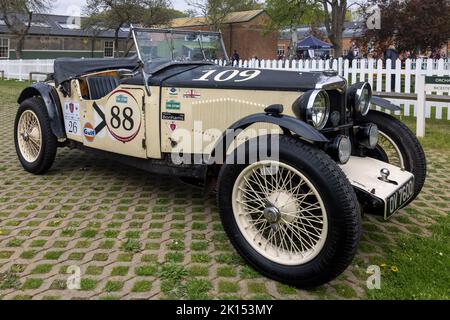 1932 Riley Gamecock Sprite, ausgestellt auf der Juni Scramble im Bicester Heritage Center am 23.. April 2022 Stockfoto