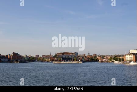 Fells Point, Baltimore vom Wasser im Winter Stockfoto