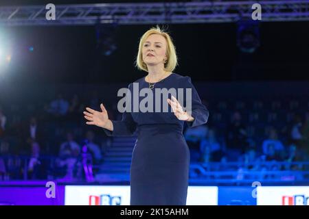 Die letzten Tory Hustings finden heute Abend in Wembley in London statt. Im Bild: Liz Truss hält ihre Rede. Bild aufgenommen am 31.. August 2022. © Belinda Jia Stockfoto