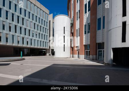 Italien, Lombardei, Mailand, Luigi Bocconi Commercial University, Courtyard Stockfoto