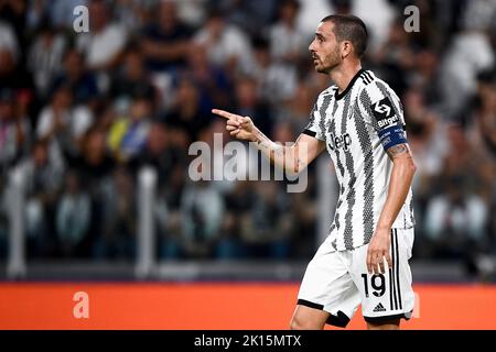 Turin, Italien. 14. September 2022. Leonardo Bonucci von Juventus FC ist beim Fußballspiel der UEFA Champions League zwischen Juventus FC und SL Benfica mit Gesten betraut. Kredit: Nicolò Campo/Alamy Live Nachrichten Stockfoto