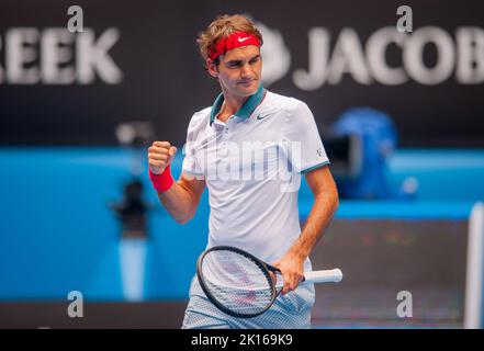 Roger Federer (SUI) stand T. Gabashvili (RUS) beim Tag 6-Spiel bei den Australian Open in Melbournes HiSense Arena gegenüber. Federer gewann gegen Gabaschwili 6-2, 6-2, 6-3. Stockfoto