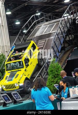 14. August 2022, Detroit, Michigan, USA: JEEP ist auf der Detroit Auto Show 2022 zu sehen (Foto: © Alexis Doty/ZUMA Press Wire) Stockfoto