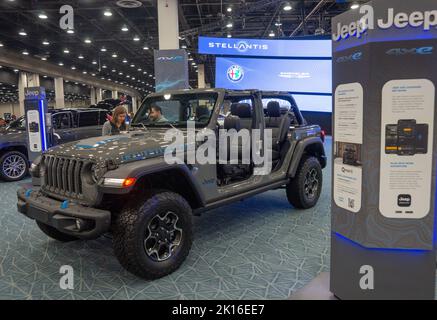 14. August 2022, Detroit, Michigan, USA: JEEP ist auf der Detroit Auto Show 2022 zu sehen (Foto: © Alexis Doty/ZUMA Press Wire) Stockfoto