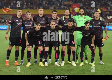 Rom, Italien. 15. September 2022. Roma's Starting Lineup während des Spiels der UEFA Europa League ALS Roma gegen HJK Helsinki im Olimpico-Stadion in Rom, Italien, 15.. September 2022. Allshotlive/Sipausa Credit: SIPA USA/Alamy Live News Stockfoto