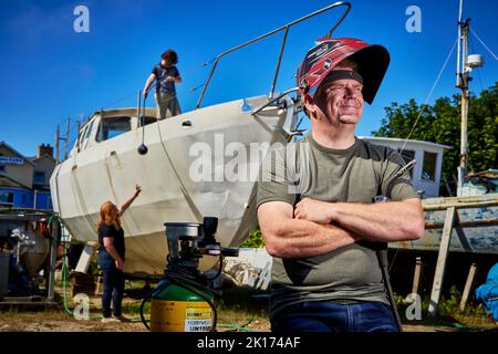 Festsetzung eines Bootes in Holyhead North Wales Stockfoto