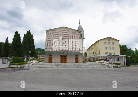 Heiligtum des Heiligen Antlitzes von Manoppello.Es ist eine der wichtigsten Kirchen von Manoppello in der Provinz Pescara in den Abruzzen Stockfoto