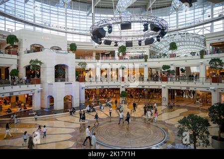 Türkei, Istanbul, Istinye, Einkaufszentrum Istinye Park, Stockfoto