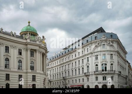 Wien, Österreich - 22. September : Hofburg am Heldenplatz in Wien am 22. September 2014. Stockfoto