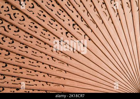 Antiker Holzventilator gleichmäßig verteilt. Stockfoto