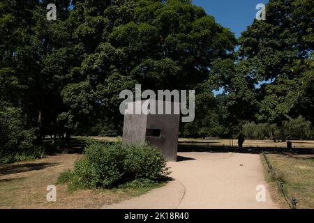 Denkmal für die im Nationalsozialismus verfolgten Homosexuellen. 2008. Entworfen von artis Stockfoto