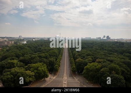 Blick auf das Stadtzentrum von der Siegessäule. Tiergarten. Berlin. Deutschland Stockfoto