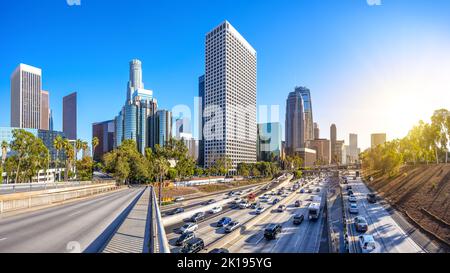 Die Skyline von Los angeles an einem sonnigen Tag Stockfoto