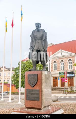 Kutno, Polen - 30. Mai 2022: Jozef Pilsudski Denkmal (Pomnik Marszalka Jozefa Pilsudskiego). Stockfoto