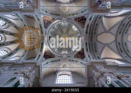 Kuppel und Gewölbe, die barocke Mannheimer Jesuitenkirche, Mannheim, Deutschland Stockfoto