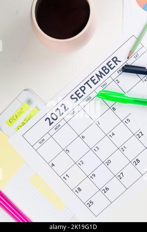 Geschäftshintergrund. Finanzanalyse, Buchhaltung, Statistik, Investitionen, Verkaufsanalyse. Working Set für die Analyse von Statistiken. Diagramme und Diagramm wi Stockfoto