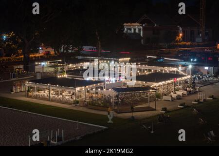 Bratislava, Slowakei - 31. Mai 2022: NY Corner bei Nacht. Stockfoto