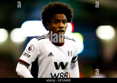 Nottingham, Großbritannien. 16. September 2022. 16.. September 2022; The City Ground, Nottingham, Nottinghamshire, England; Premier League Football, Nottingham Forest versus Fulham; Willian of Fulham Credit: Action Plus Sports Images/Alamy Live News Stockfoto