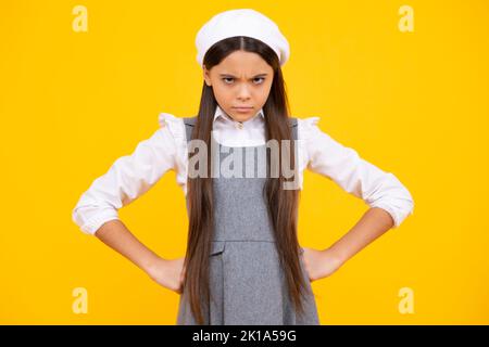 Unglücklich verärgert Teenager Mädchen. Nahaufnahme Porträt verrückt junges Mädchen. Wütend negative menschliche Emotion Gesichtsausdruck Gefühl Haltung. Stockfoto