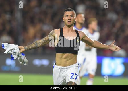 16. September 2022, Salerno, Italien: Gabriel Strefezza von US Lecce feiert nach dem Tor in der Serie Ein Spiel zwischen US Salernitana 1919 und US Lecce im Stadio Arechi (Bildquelle: © Agostino Gemito/Pacific Press via ZUMA Press Wire) Quelle: ZUMA Press, Inc./Alamy Live News Stockfoto