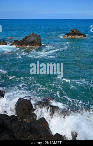 Malerische Eindrücke von der magischen Landschaft und Küste, Kealakekua Bay State Historical Park HI Stockfoto