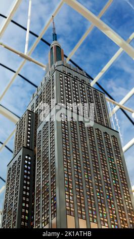 Powerpark, Finnland - 21. Juni 2022: Modell eines Wolkenkratzers in New York Stockfoto