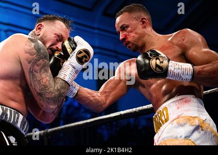 London, Großbritannien. 16. September 2022. Ellis Zorro vs Dec Spelman - Internationaler Cruisperweight Contest während Frank Warren präsentiert Bentley vs Morrison Fightnight am Freitag, den 16. September 2022 in LONDON in der York Hall (nur für redaktionelle Verwendung, Lizenz für kommerzielle Nutzung erforderlich. Keine Verwendung bei Wetten, Spielen oder Veröffentlichungen einzelner Vereine/Vereine/Spieler.) Kredit: Taka G Wu/Alamy Live Nachrichten Stockfoto
