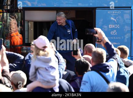 Wolverhampton, Großbritannien. 17.. September 2022. Erling Haaland aus Manchester City kommt zum Premier League-Spiel in Molineux, Wolverhampton. Bildnachweis sollte lauten: Darren Staples / Sportimage Credit: Sportimage/Alamy Live News Stockfoto