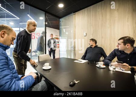 2022-09-17 10:58:24 EINDHOVEN - PSV General Manager Marcel Brands während eines Pressemoments. Einen Tag zuvor wurde bekannt gegeben, dass sich PSV und Football Affairs Director John de Jong sofort trennen würden. ANP ROB ENGELAAR netherlands Out - belgium Out Credit: ANP/Alamy Live News Stockfoto