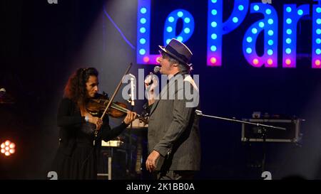 Paris, Frankreich. 16. September 2022. Pete Doherty und Fred Lo treten am 16. September 2022 beim Festival Paris Paradis 2022 im Parc De La Villette in Paris auf. Foto von Lionel Urman/ABACAPRESS.COM Quelle: Abaca Press/Alamy Live News Stockfoto