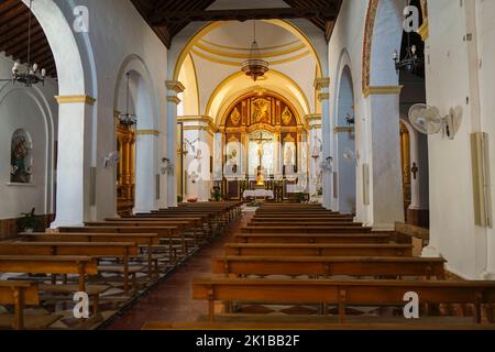 Frigiliana Spanien. Kirche San Antonio, Frigiliana, Andalusien, Provinz Málaga, Axarquía, Spanien Stockfoto