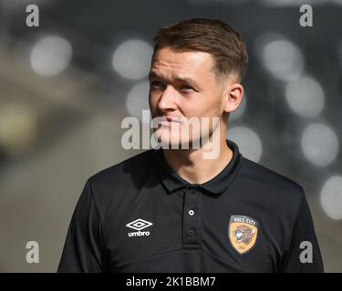 Swansea, Großbritannien. 17. September 2022. Sean McLoughlin #17 von Hull City kommt während des Sky Bet Championship-Spiels Swansea City gegen Hull City im Swansea.com Stadium, Swansea, Großbritannien, 17.. September 2022 (Foto von Mike Jones/News Images) in Swansea, Großbritannien am 9/17/2022, in einem Stadion von Swansea.com an. (Foto von Mike Jones/News Images/Sipa USA) Quelle: SIPA USA/Alamy Live News Stockfoto