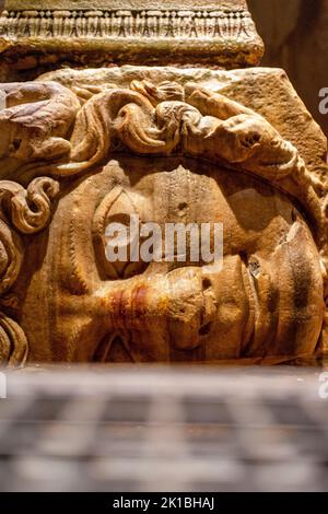 Medusa Kopf in der Basilica Zisterne, Istanbul, Türkei. Stockfoto