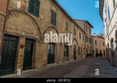 Recanati ist eine italienische Stadt mit 20 975 Einwohnern in der Provinz Macerata in den Marken. Stockfoto