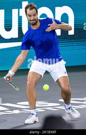 Hamburg, Deutschland. 17. September 2022. Der Franzose Richard Gasquet in Aktion während eines Spiels zwischen dem Franzosen Gasquet und dem Belgier Geerts, dem ersten Spiel zwischen dem belgischen Team und Frankreich, in der Gruppe C der Gruppenphase des Davis-Cup-Finales 2022, Samstag, 17. September 2022, in Hamburg, Deutschland. Belgien tritt vom 13. Bis 18. September gegen Australien, Deutschland und Frankreich in der Gruppe C. BELGA AN Foto LAURIE DIEFFEMBACQ Quelle: Belga News Agency/Alamy Live News Stockfoto