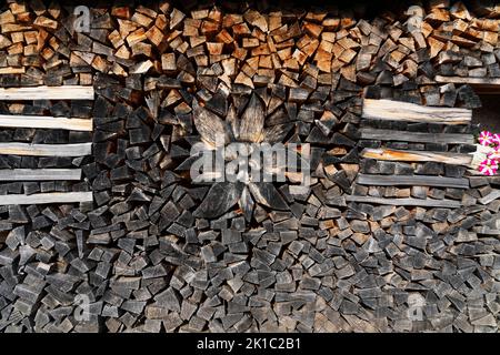 Brennholz, Steinholz, Steinholz, Tannheimer Tal, Österreich Stockfoto