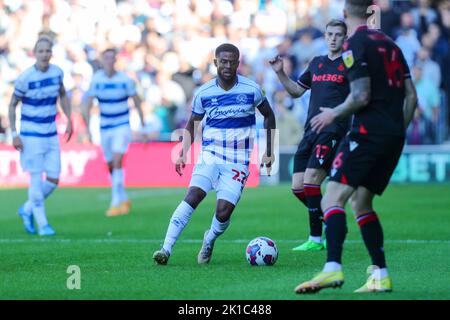 London, Großbritannien. 17. September 2022. Kenneth Paal von QPR beim Sky Bet Championship-Spiel zwischen den Queens Park Rangers und Stoke City am Samstag, dem 17.. September 2022, im Loftus Road Stadium in London. (Kredit: Ian Randall | MI News) Kredit: MI News & Sport /Alamy Live News Stockfoto